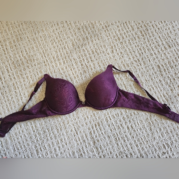 Lily of France Pushup Bra - Picture 2 of 4